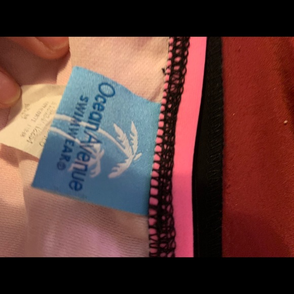 Bikini - Picture 2 of 6